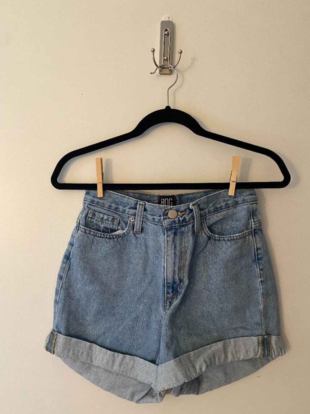 BDG Mom Jean Shorts